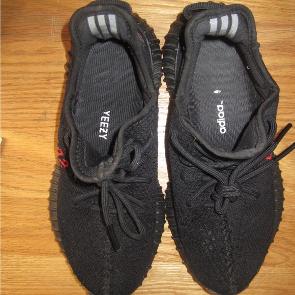 YEEZY BOOST 350 V2 “BRED” - Picture 4 of 8